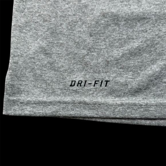 Men's M NIKE Gray Short Sleeve Athletic Tee Shirt Dri-Fit Black Swoosh - Picture 3 of 4